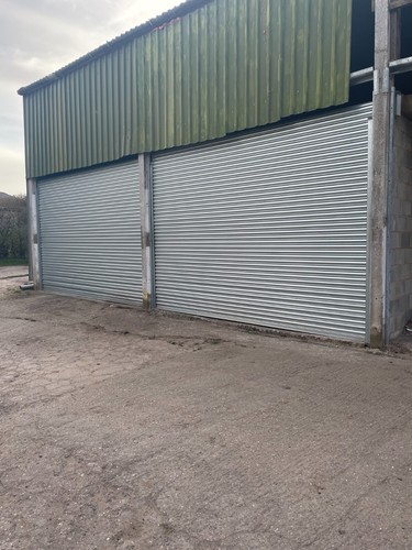 Roller shutter doors - ,