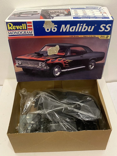 Rare revell monogram - rare, '66