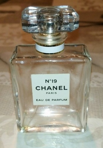 Chanel eau parfum bottle - chanel, de