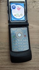 motorola V3 razor mobile phone
