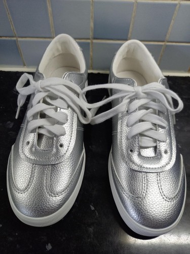 Ladies silver trainer style - tu,