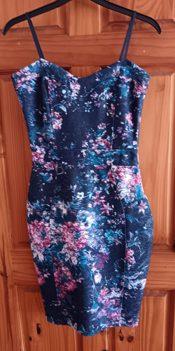 Lipsy london bodycon dress - london,