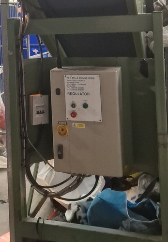 Incline conveyor belt - incline,