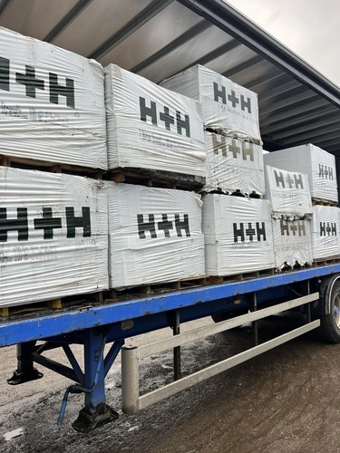 Celcon 100mm blocks high - 7.3n,