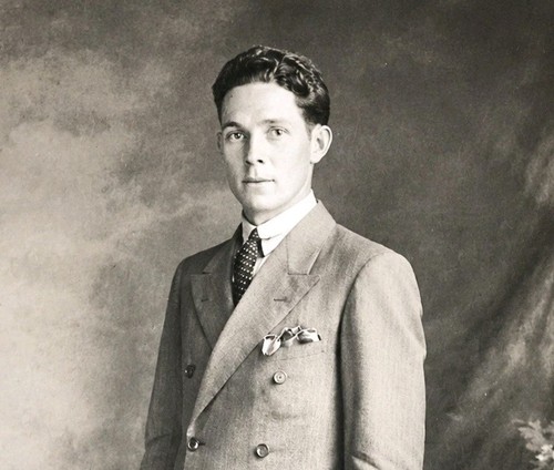Handsome man vintage photo - vintage,