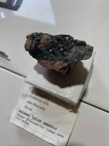Pyrolusite fullabrook mine - pyrolusite, :