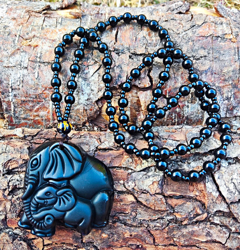Black beaded necklace - ,