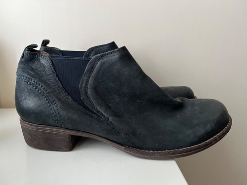 Clarks boots size blue - uk,