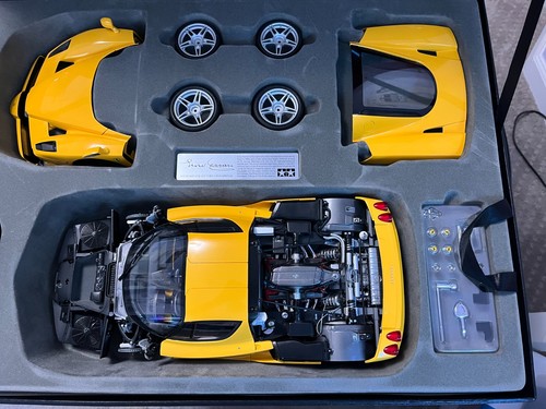 Tamiya enzo ferrari - 1/12,