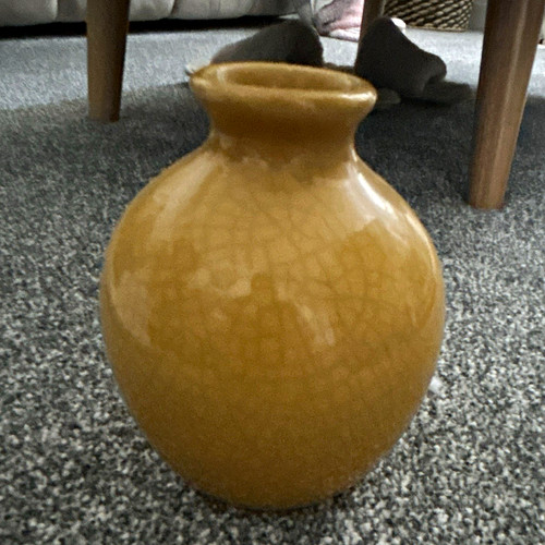 Unmarked yellow crackle - unmarked,