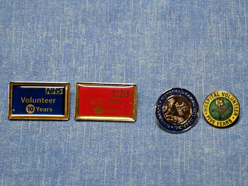 Vintage pin lapel badge - pin/lapel, nhs