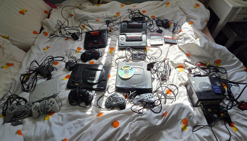 Job lot vintage consoles - job, of