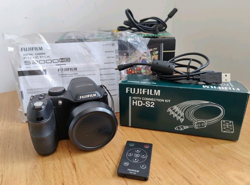 Fujifilm finepix s2000hd - fujifilm,