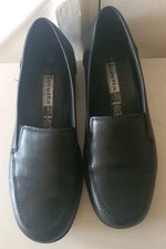 Loretta Size 9 (42) Black