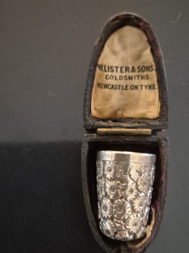 Antique rare thimble and box - antique,