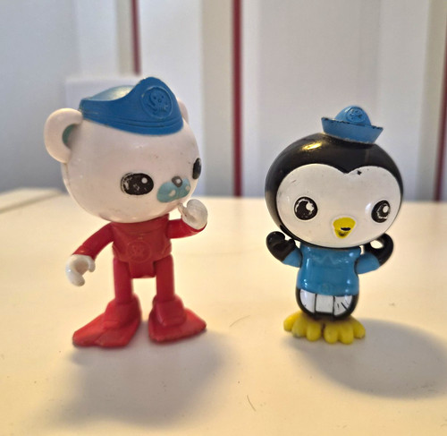 Plastic figurine set - plastic,