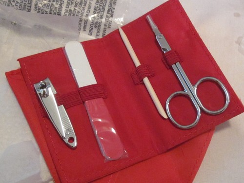Avon small manicure kit - avon,