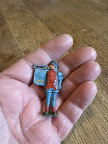 Vintage lead medieval soldier - vintage,