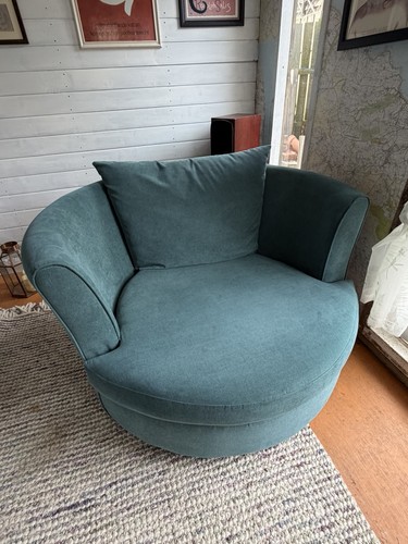 Rotating cuddle chair - cuddle, swivel