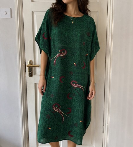 Chufy deep green birds stars - green,