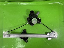 TOYOTA YARIS FRONT WINDOW