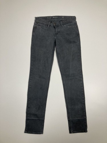 Levi demi curve - levi’s,