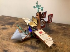 2000 playmates toys, Chicken run flying machine plastic, wings move when pushed