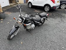 Suzuki Vl125 Intruder 2000 - Black - Complete Bike - Spares Or Repair