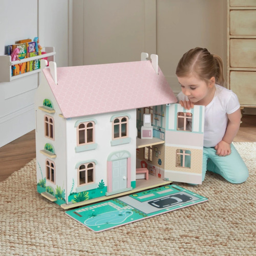 Sofie wooden doll house with - house,
