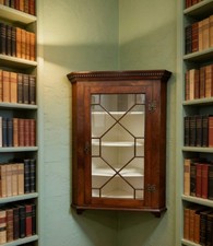 Antique Glazed Corner Wall