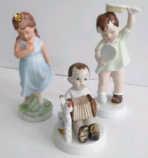 ROYAL DUX PORCELAIN FIGURES x