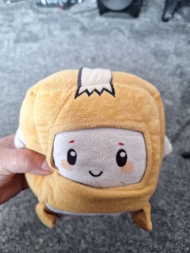 Lanky box plushie - box,