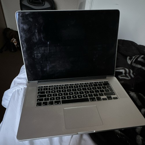 Apple macbook pro 15in - apple,