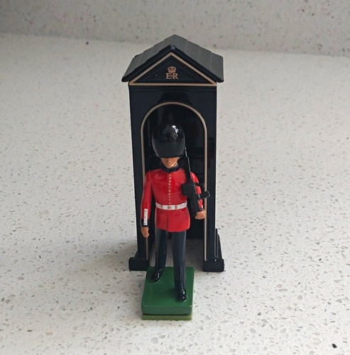 British guardsman military - british,
