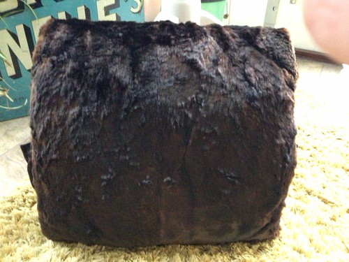 Ladies faux fur hand muff - faux,