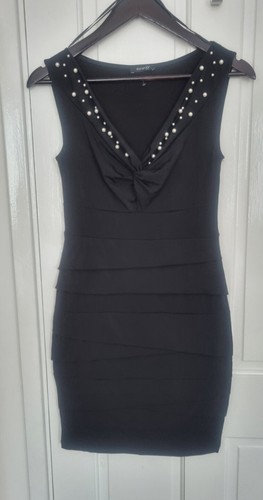 New black pearl neck - pearl, v-neck