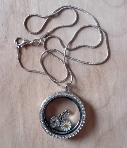 Floating charm locket love - locket,