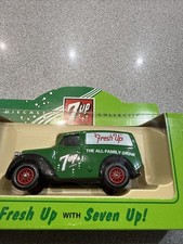 Lledo 58012 Morris Z Van  -