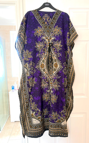 Ladies floaty neck - v,