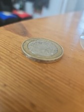 RARE £2 COIN 2000- RARE MINT