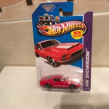 2013 HW Showroom Hot Wheels