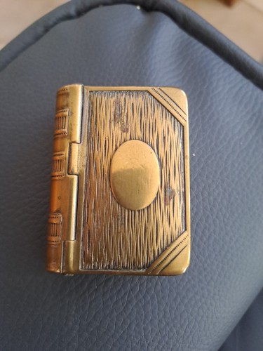 Antique brass vesta - brass, box