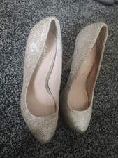 Carvela High Heel Shoes Size EU38 Gold Slip On Design 