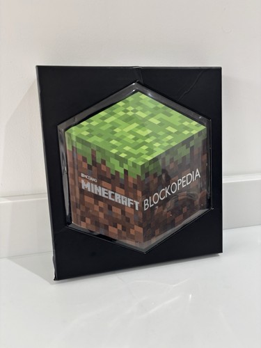 Minecraft blockopedia hardback - blockopedia,