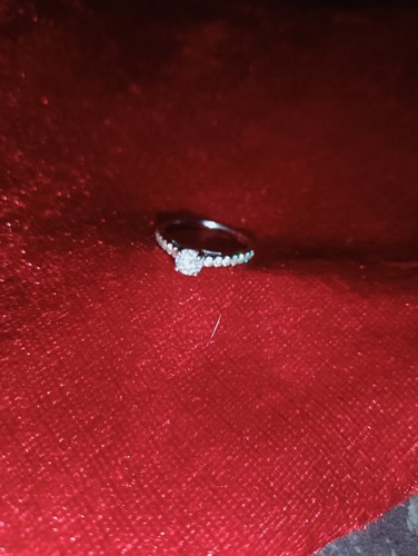 Platinum diamond ring used pre - platinum,