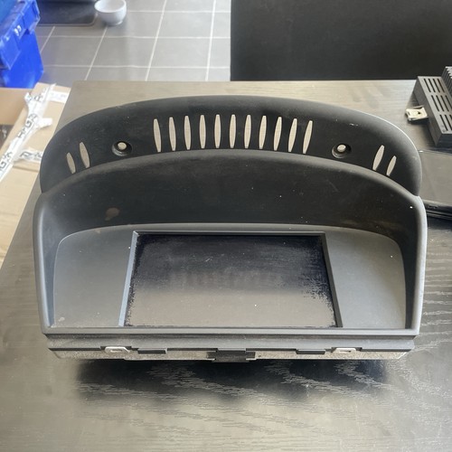 Bmw e90 series - sat, nav
