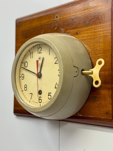 Wall mount russian cccp - wall,