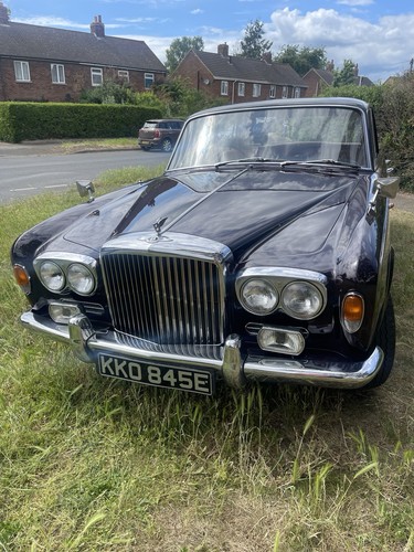 Burgundy 1967 bentley - burgundy, t1