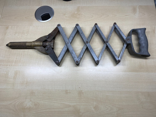 Vintage lazy tong riveter - vintage,