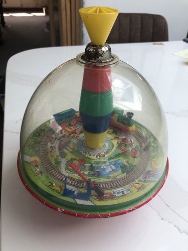 Tin plate spinning top vintage - plate,